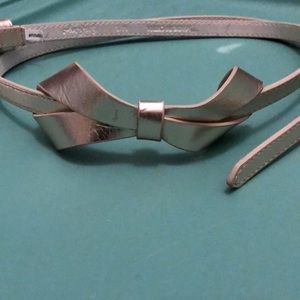 ✨Lily Pulitzer skinny metallic belt✨